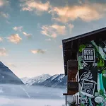 Bergbaur מלון 3*